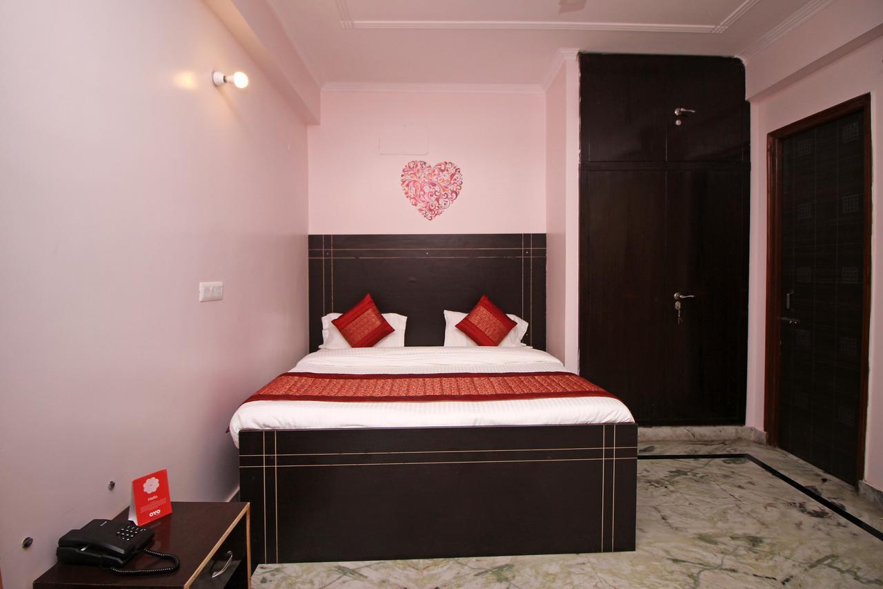 Oyo 9192 Hotel Raghav Residency Нойда Екстер'єр фото