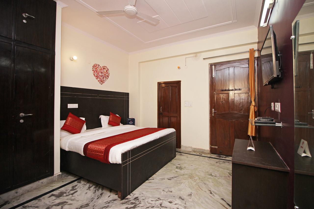 Oyo 9192 Hotel Raghav Residency Нойда Екстер'єр фото